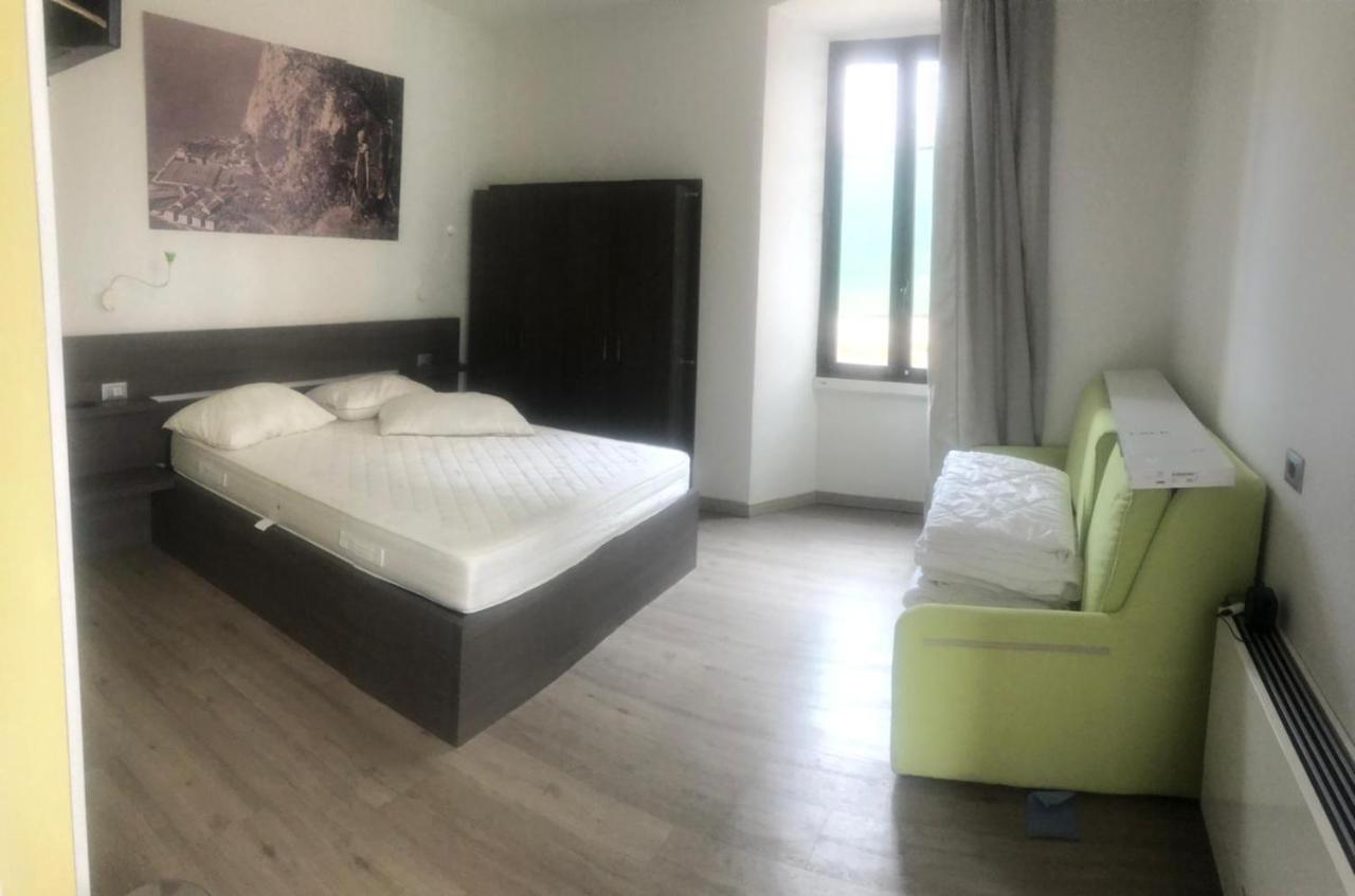 Antica Campione Rooms & Hostel Campione del Garda Exterior photo